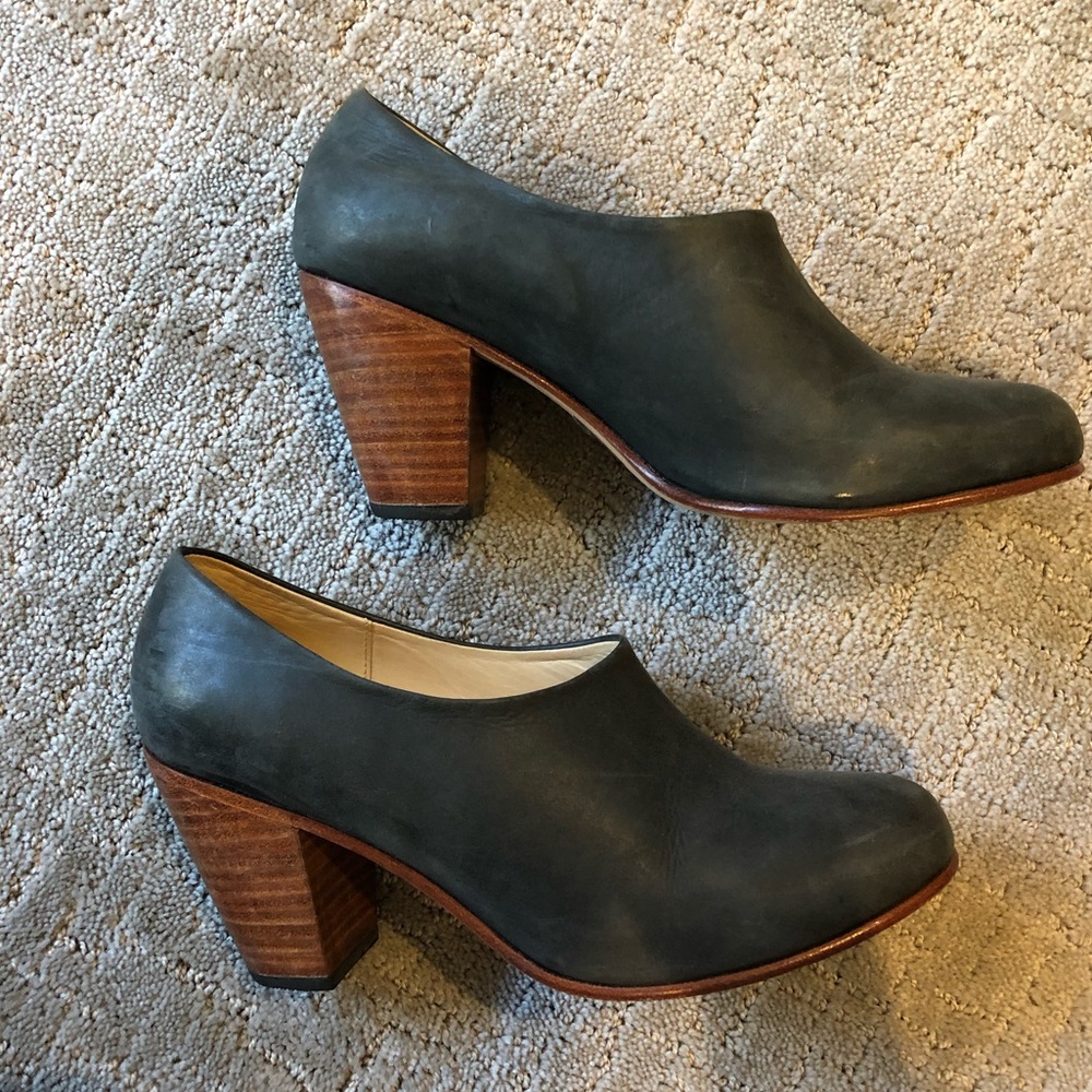 Nisolo Clogs